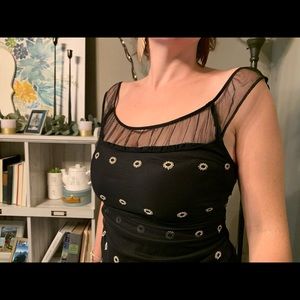 Rare find 🌻 Beautiful black, scoop neck, delicate embroidered details dress